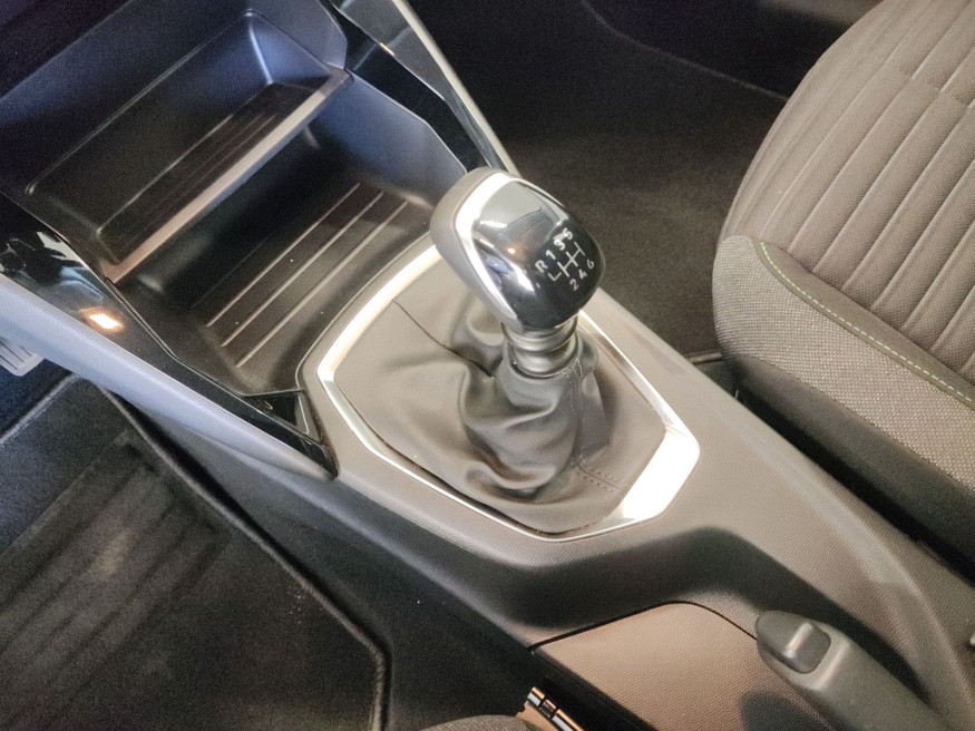 PEUGEOT 208 Active PureTech 100