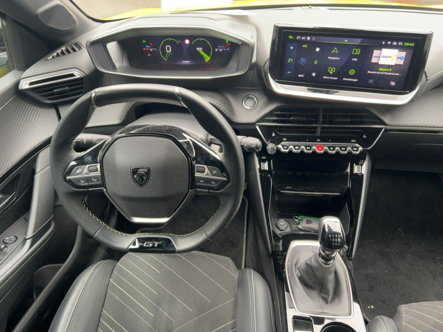 PEUGEOT 208 GT PureTech 100