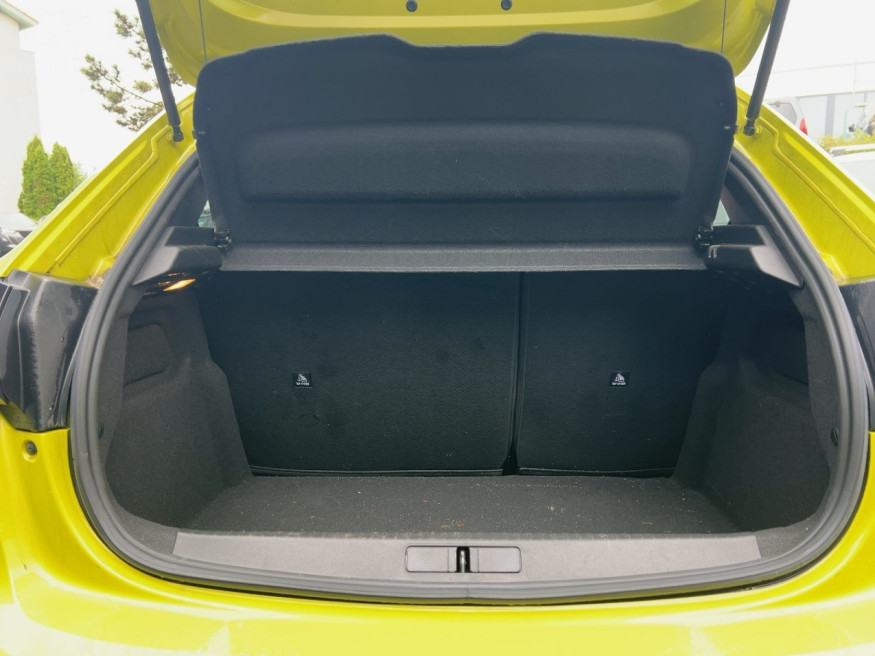 PEUGEOT 208 GT PureTech 100