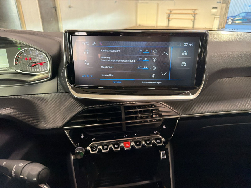 PEUGEOT 208 Active PureTech 75