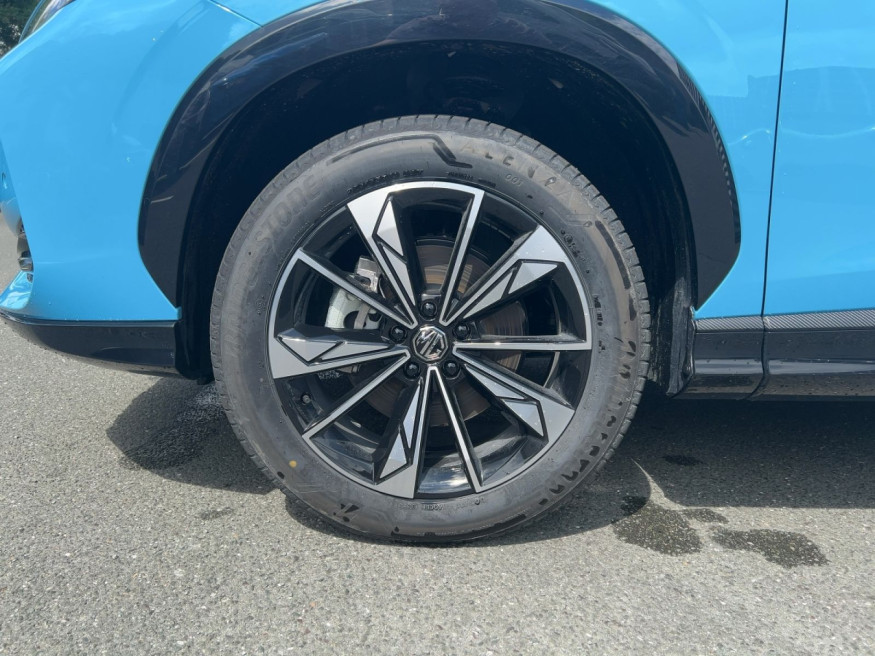 MG HS 1.5 Luxury AT MY24