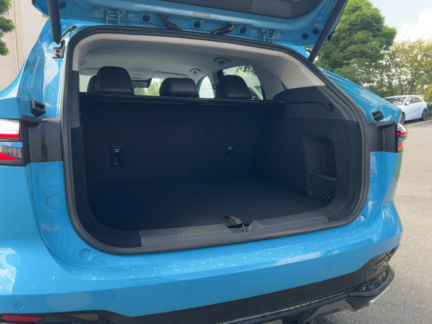 MG HS 1.5 Luxury AT MY24