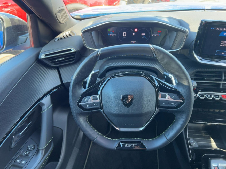 PEUGEOT 2008 GT PureTech 130 EAT8