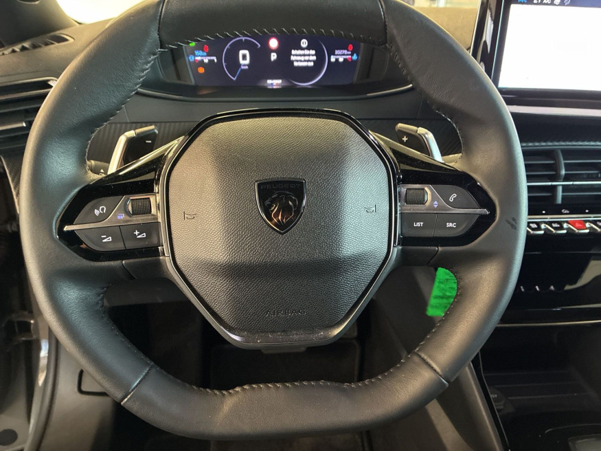 PEUGEOT 2008 Allure PureTech 130 EAT8