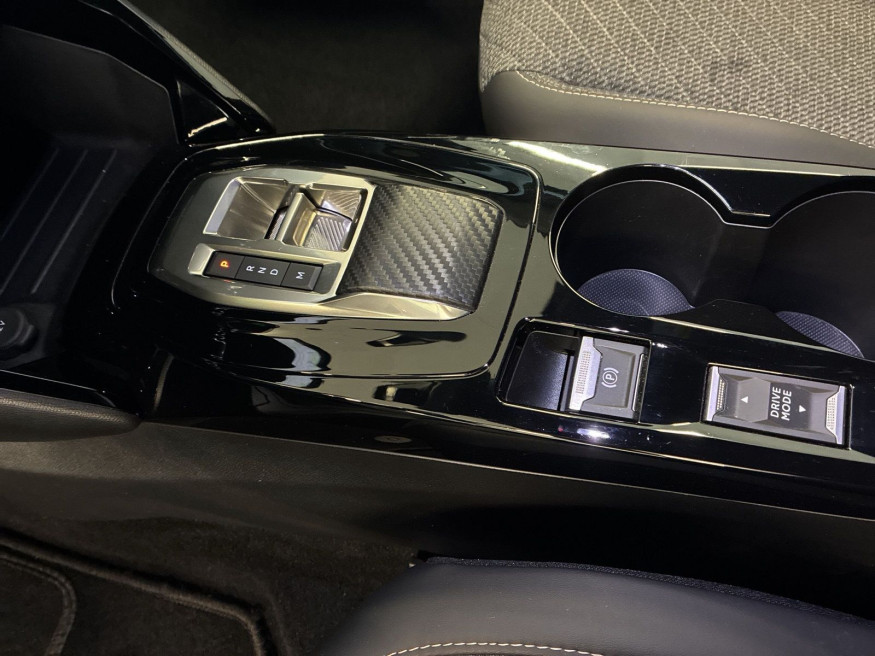 PEUGEOT 2008 Allure PureTech 130 EAT8