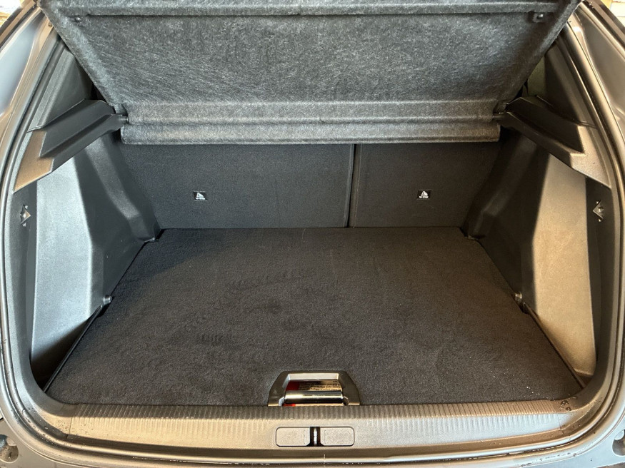 PEUGEOT 2008 Allure PureTech 130 EAT8