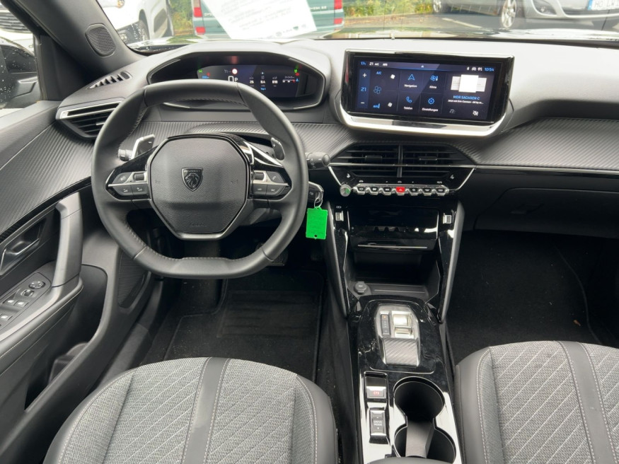 PEUGEOT 2008 Allure PureTech 130 EAT8