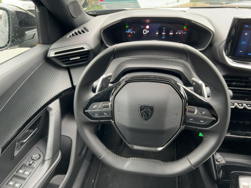 PEUGEOT 2008 Allure PureTech 130 EAT8