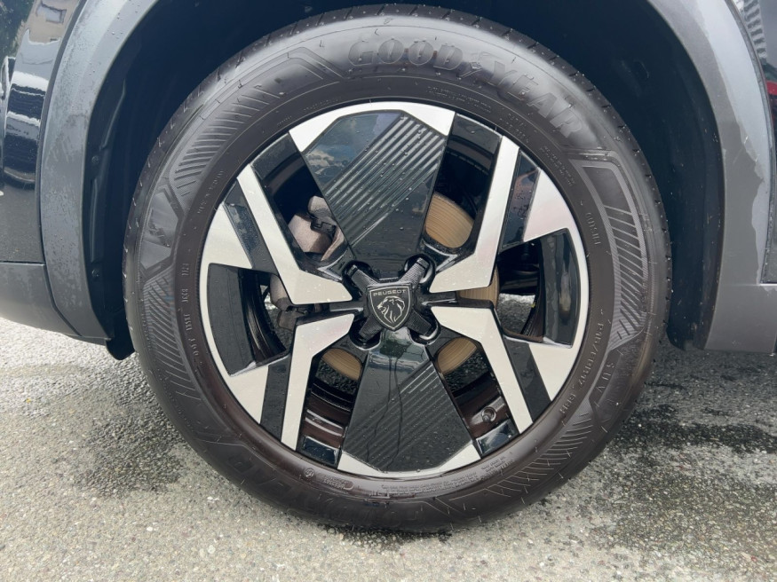 PEUGEOT 2008 Allure PureTech 130 EAT8