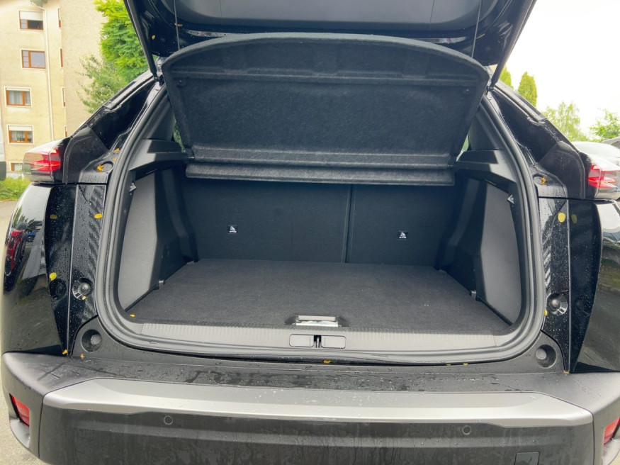 PEUGEOT 2008 Allure PureTech 130 EAT8