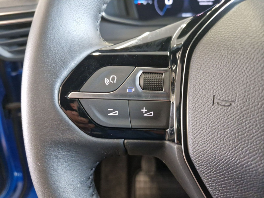 PEUGEOT 2008 Allure PureTech 100