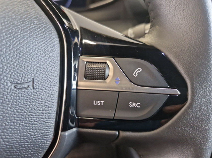PEUGEOT 2008 Allure PureTech 100