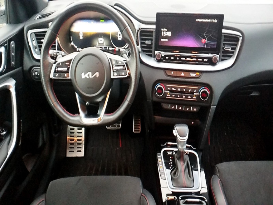 KIA Proceed GT, CD