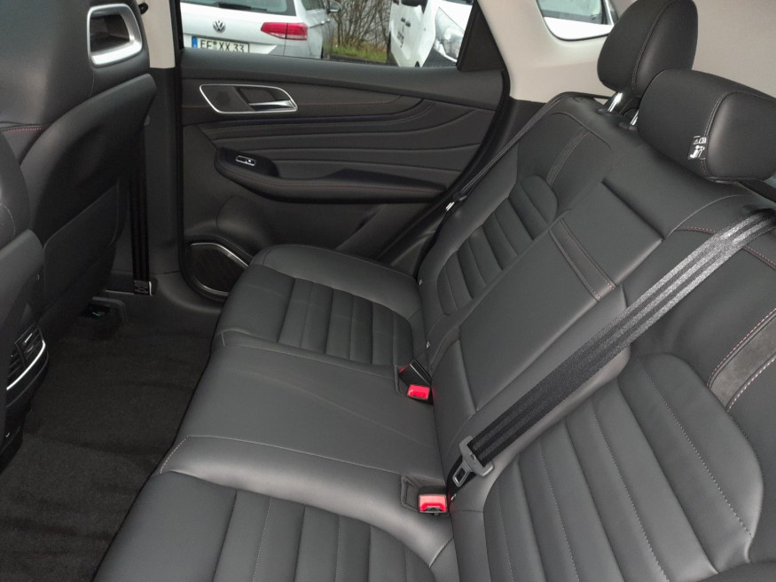MG HS 1.5T-GDI Luxury Automatik