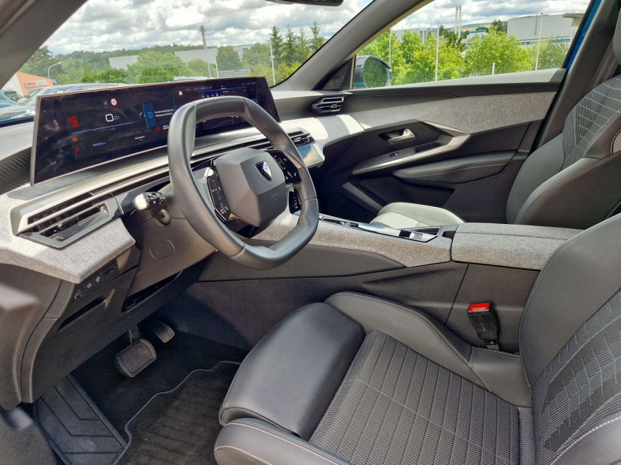 PEUGEOT 3008 Allure Hybrid 136 e-DSC6