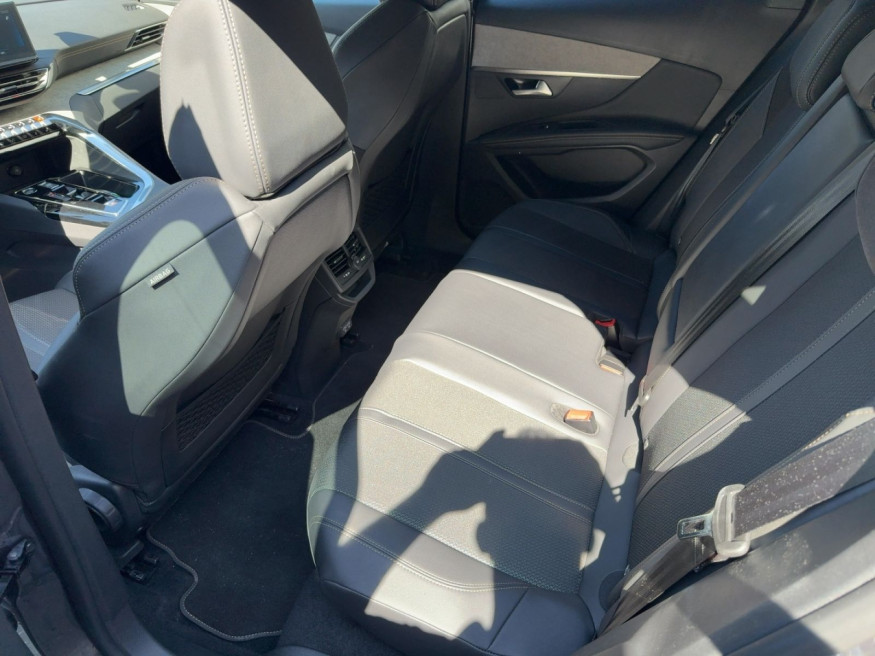 PEUGEOT 3008 GT PureTech 130 EAT8
