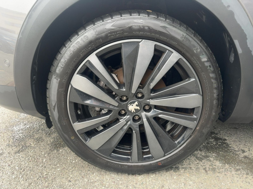 PEUGEOT 3008 GT PureTech 130 EAT8