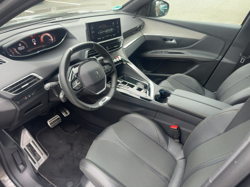 PEUGEOT 3008 GT PureTech 130 EAT8