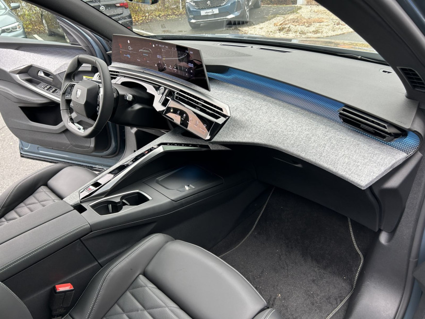 PEUGEOT 5008 GT Elektro 210-73 kWh
