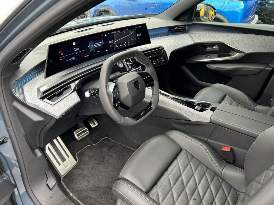 PEUGEOT 5008 GT Elektro 210-73 kWh