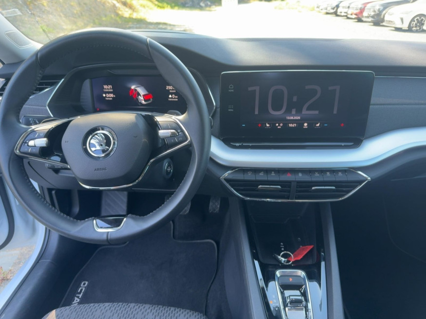 SKODA Octavia Combi 1.5 e-TEC