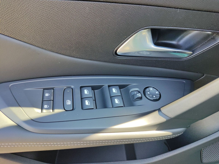 PEUGEOT 408 Allure PureTech 130 EAT8