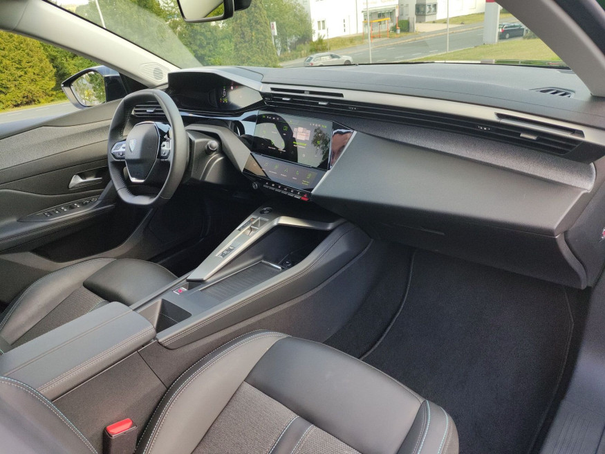 PEUGEOT 308 Allure PureTech 130 EAT8