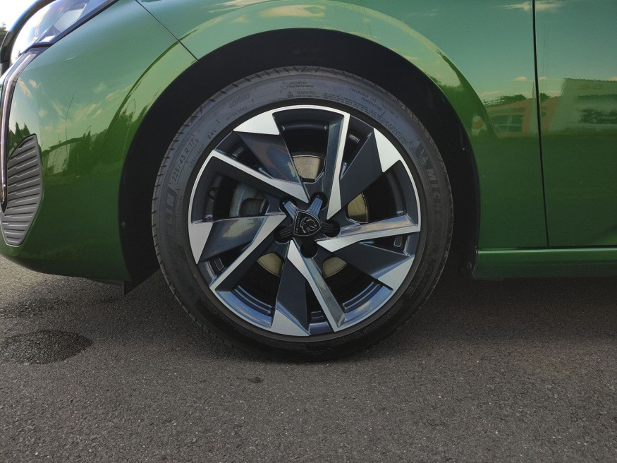 PEUGEOT 308 Allure PureTech 130 EAT8