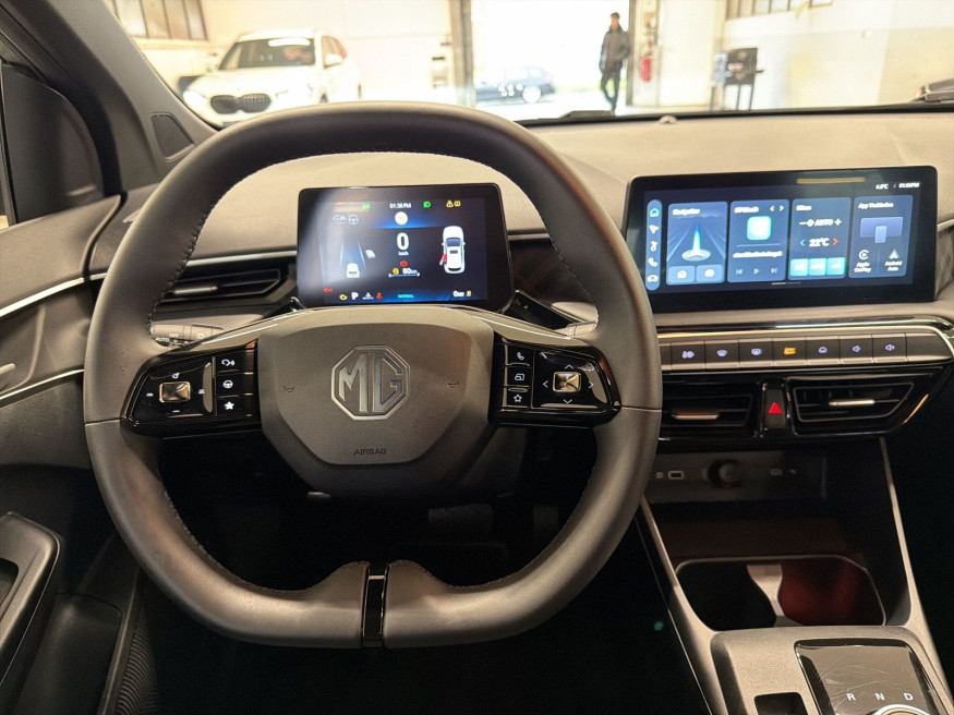 MG 3 Luxury, Kamera, SHZ, LED