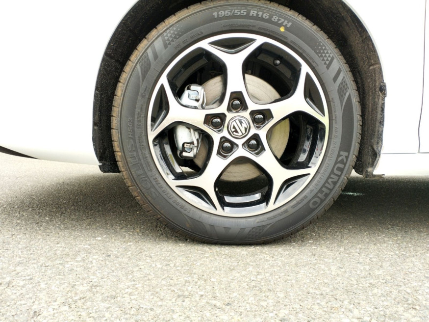 MG 3 Hybrid+ Luxury 1.5