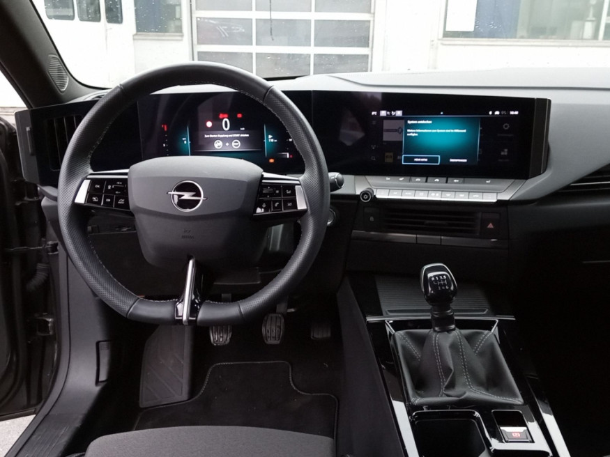 OPEL Astra SportsTourer GS