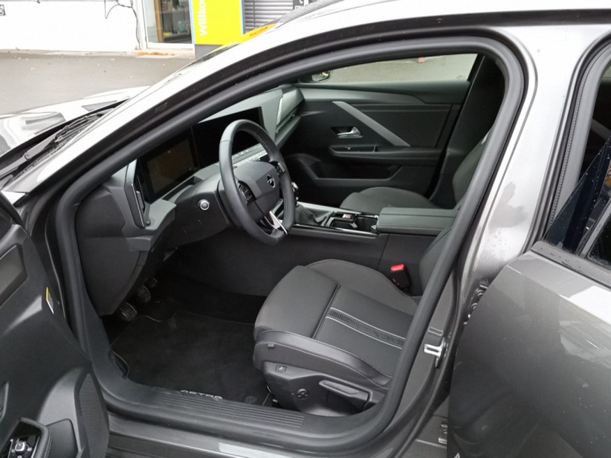 OPEL Astra SportsTourer GS