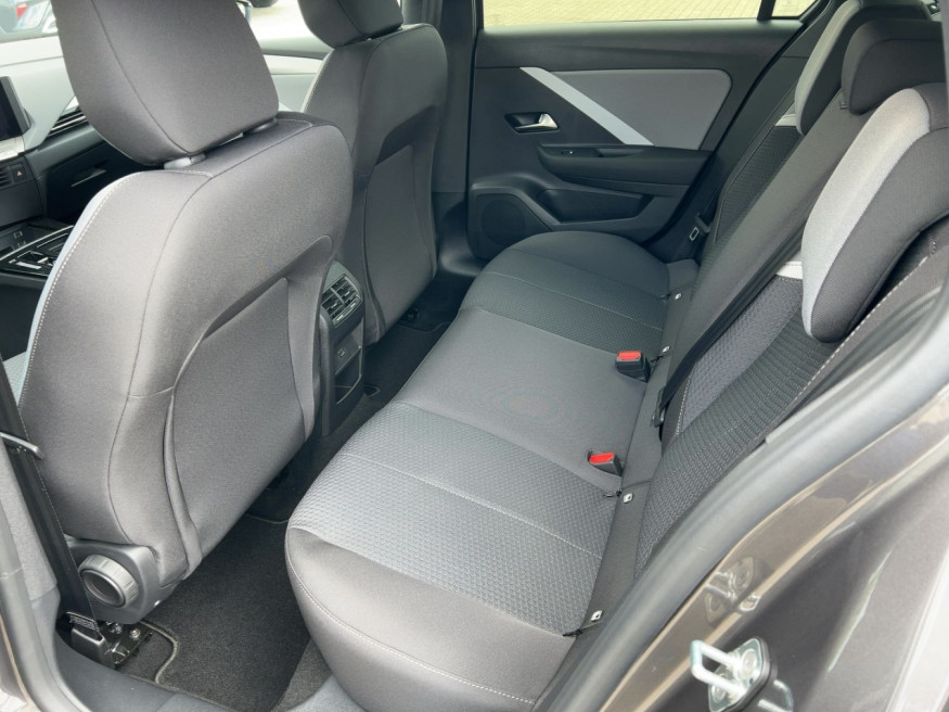OPEL Astra Edition Tech- + Komfortpaket