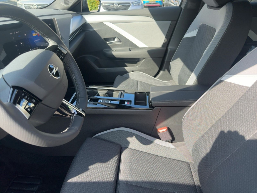 OPEL Astra Edition AHK Komfortpaket