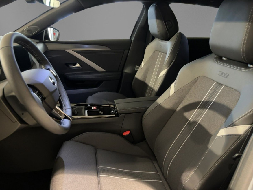 OPEL Astra GS, LED, LRHZ, PDC