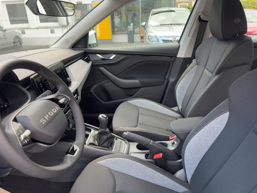 SKODA Kamiq Select,Kamera,SHZ,5 J.Garantie