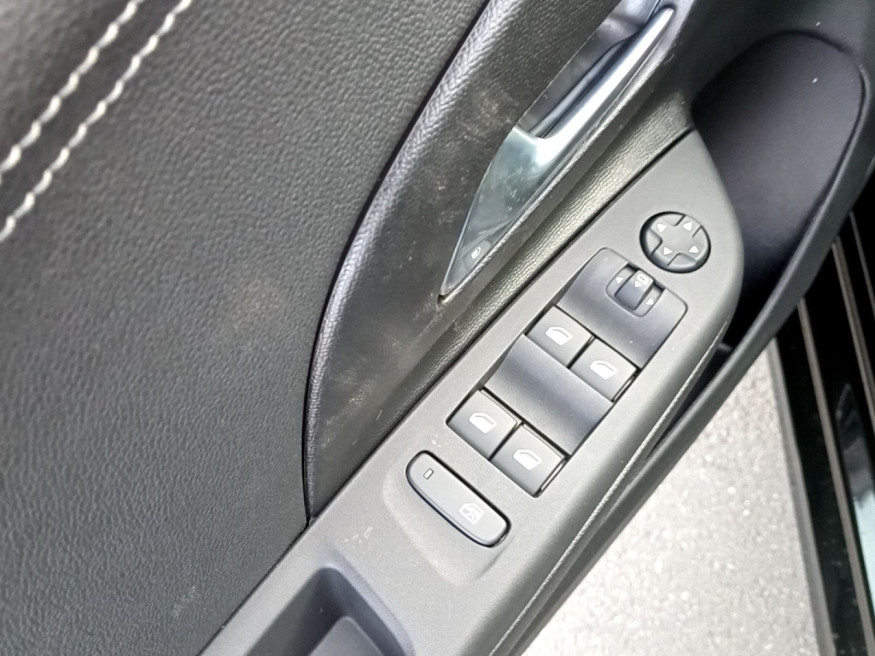 OPEL Corsa GS,PDC, LED, SHZ