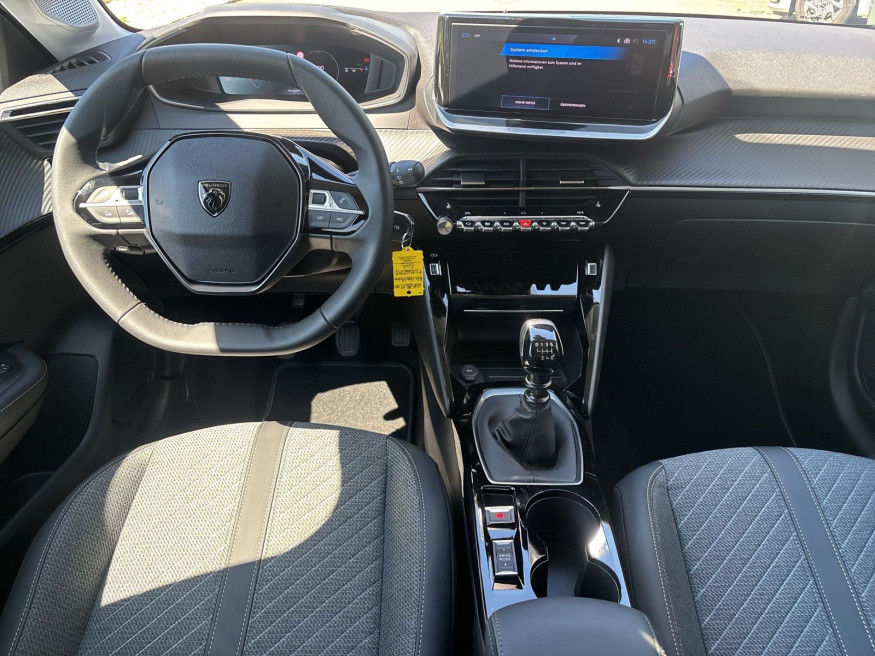 PEUGEOT 208 ALLURE PureTech 100