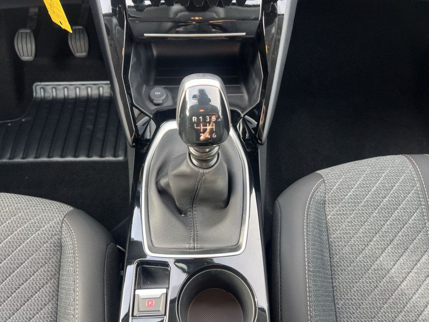 PEUGEOT 208 ALLURE PureTech 100