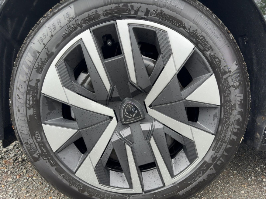 PEUGEOT 208 Style