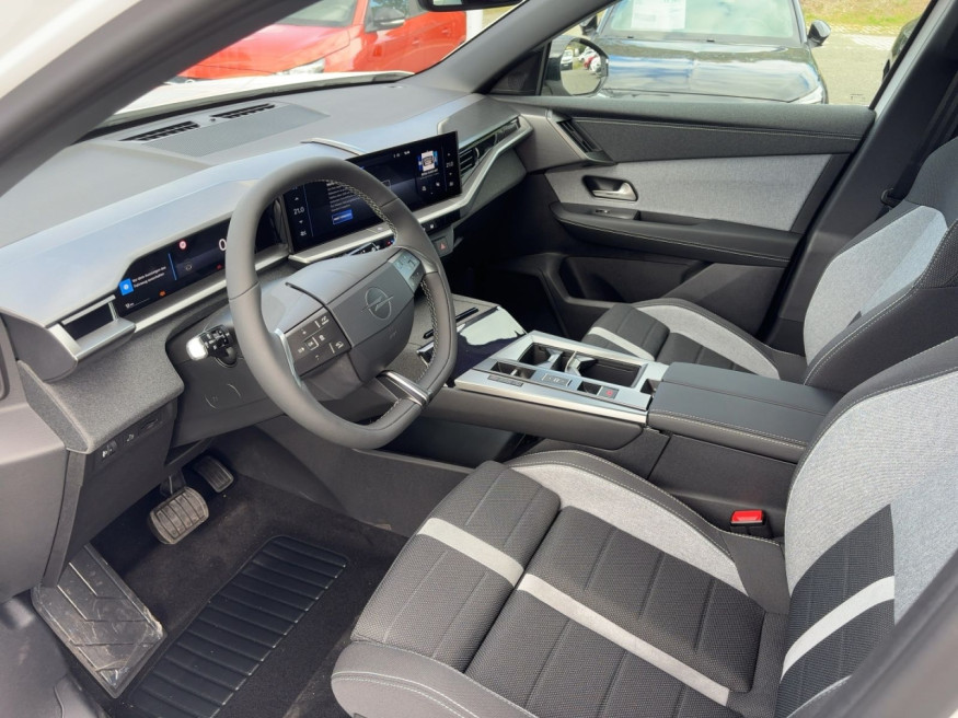 OPEL Grandland Hybrid Edition