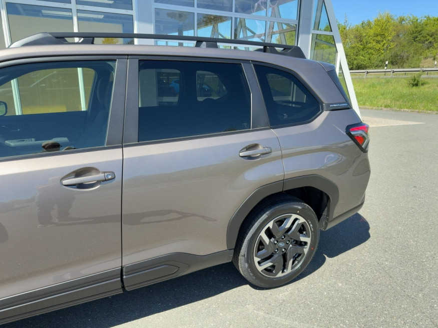 SUBARU Forester 2.0ie e-Boxer Exclusive Linear