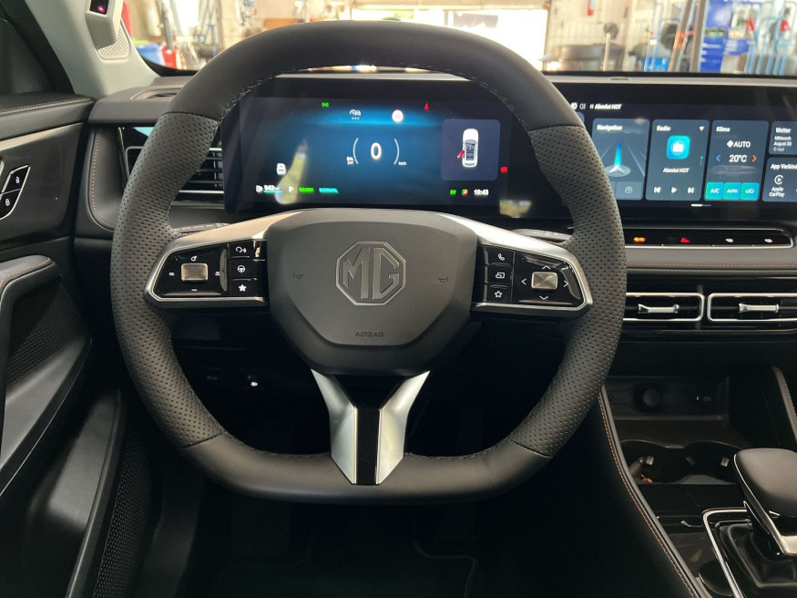 MG HS HEV Luxury MJ25