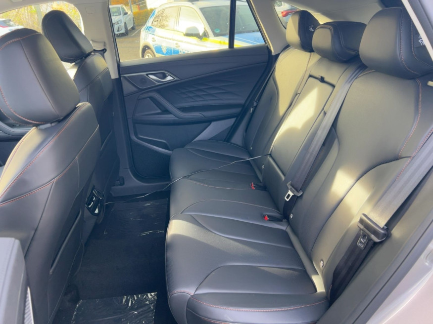 MG HS HEV Luxury MY25