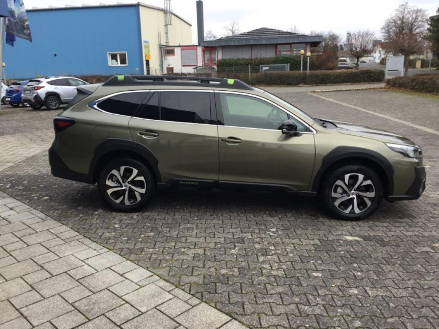 SUBARU Outback 2.5i Lineartronic Exclusive