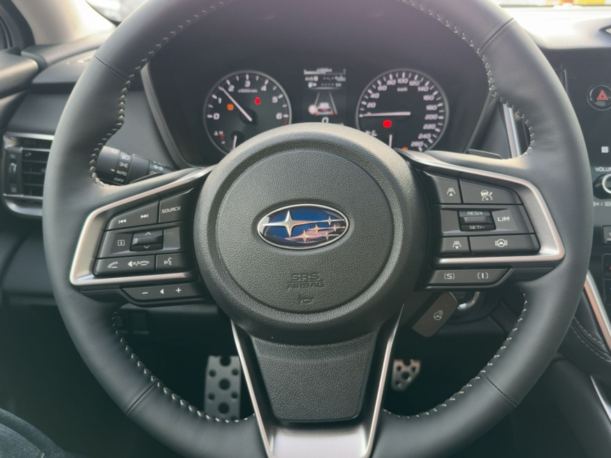 SUBARU Outback 2.5i Platinum Lineartronic