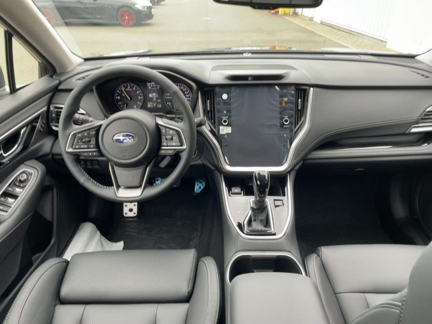 SUBARU Outback 2.5i Platinum