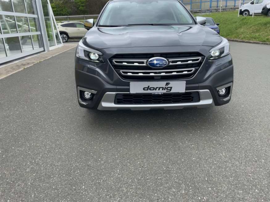 SUBARU Outback 2.5i Platinum