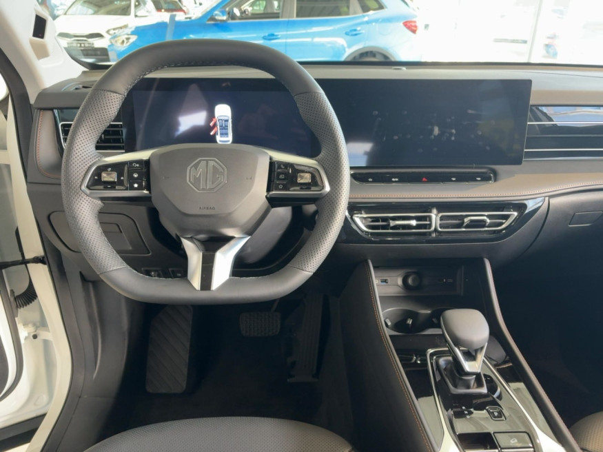 MG HS Luxury PHEV MY24