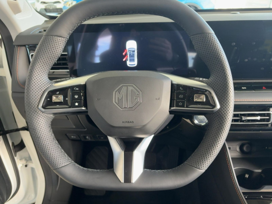 MG HS Luxury PHEV MY24